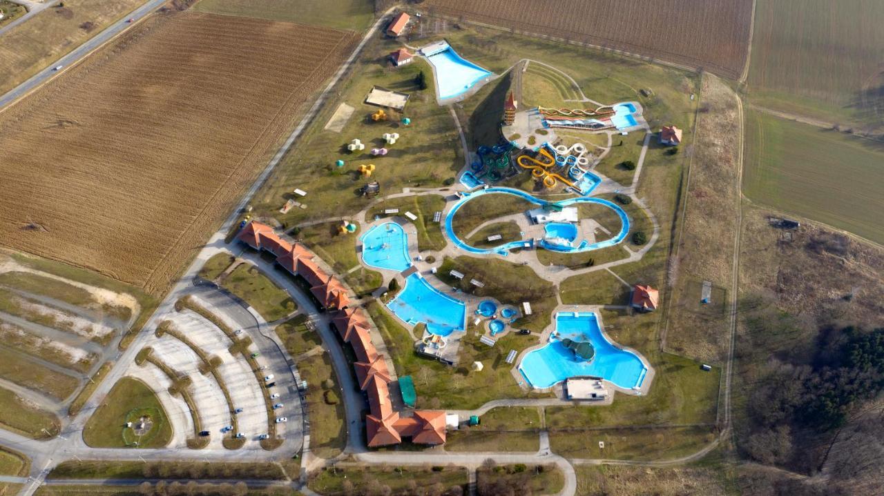 Hotel Betli Panzio à Zalaegerszeg Extérieur photo