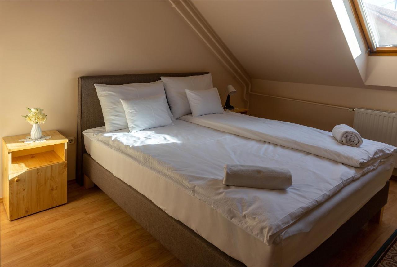 Hotel Betli Panzio à Zalaegerszeg Extérieur photo