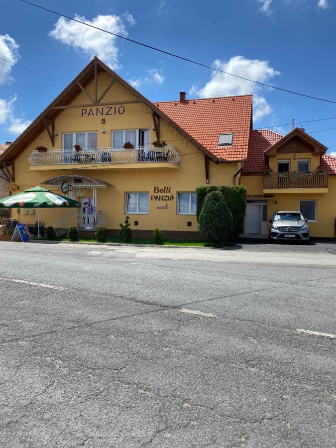 Hotel Betli Panzio à Zalaegerszeg Extérieur photo